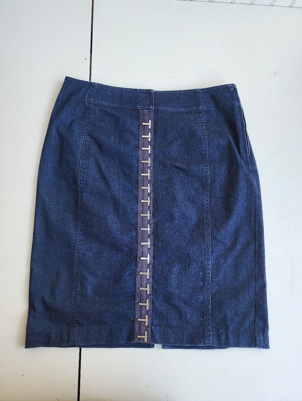 W By Worth Blue Denim Stretch Jean Skirt Pencil Back Zip Sz 4